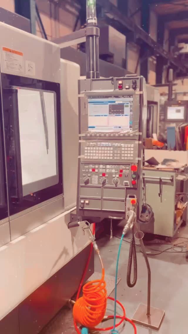 ⚙【装置メーカー様へ｜“使える加工屋”をお探しなら】
設計変更が多い、試作と量産の切り替えが急、精度要求が高い――
装置業界のニーズに、私たちイワタグループは正面から向き合います。

🛠【設計変更にも即応】
図面修正にもスピード対応。製造現場と連携し、最適な工法をご提案します。
📞「手が足りない」「すぐ欲しい」「組み上がらない」
――そんな時こそ、頼れる加工パートナーとしてご活用ください💁

🚨【お盆休み前、まだ間に合いますか？】
→そのご相談、イワタグループなら“間に合わせます”。

📅お客様の「夏季休暇前にどうしても納品したい」
その気持ち、痛いほどわかります。

🔧イワタでは今、お盆前のラストスパートに向けて
社内一丸となって加工・出荷体制を強化中です。

📐試作1個から、
📦材質も鉄・SUS・アルミ・銅、非鉄も幅広く対応
📏旋盤＋フライス＋マシニングの一貫対応で
スピード×品質×対応力 を両立します。

📣まずは図面を送ってください。
“駆け込み”こそ、当社の真価をお見せするチャンスです。

イワタグループは営業、事務スタッフ
を募集中😊ご興味あればDM、電話くださいませ☎️

#instamachinist
#名古屋
#機械要素技術展
#ものづくりワールド
#機械部品
#金属加工
#愛知
#東海
#関東
#マシニング
#機械加工
#町工場
#下町ロケット
#世田谷ベース
#筋トレ
#魂